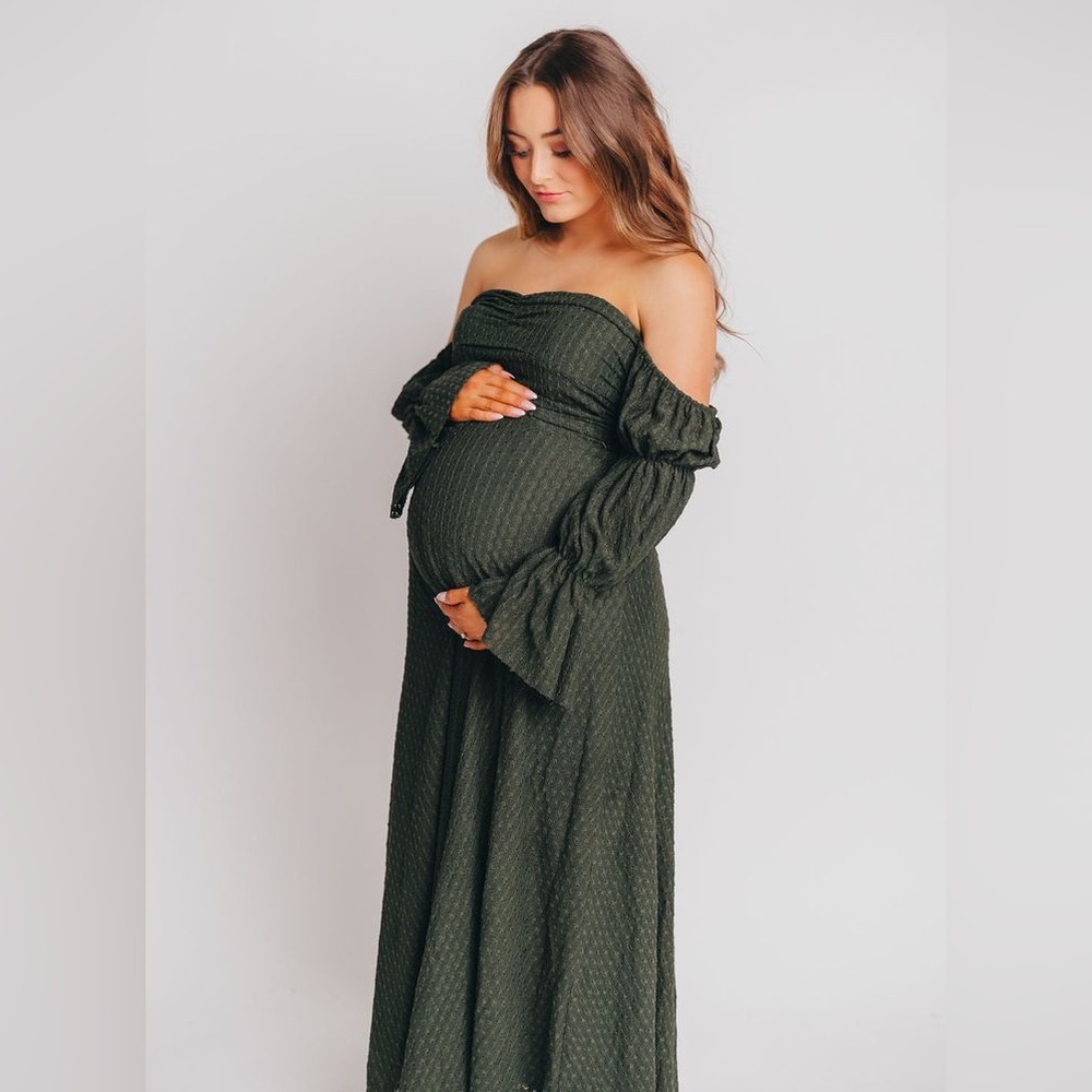 Worth Collective - Corrine Tiered Sleeve Maxi Dress with Pockets in Hunter Green